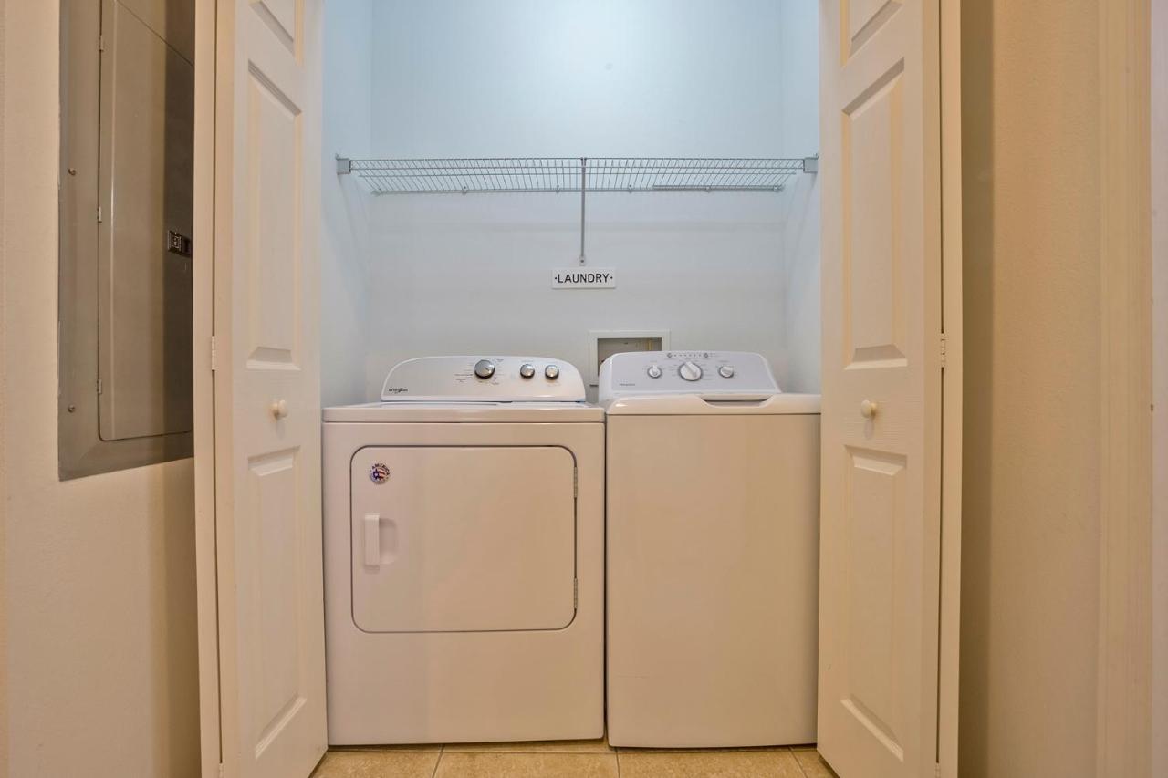 Beautiful Waterfront 3 Bedroom Condo, Located In The Heart Of 克利尔沃特 外观 照片