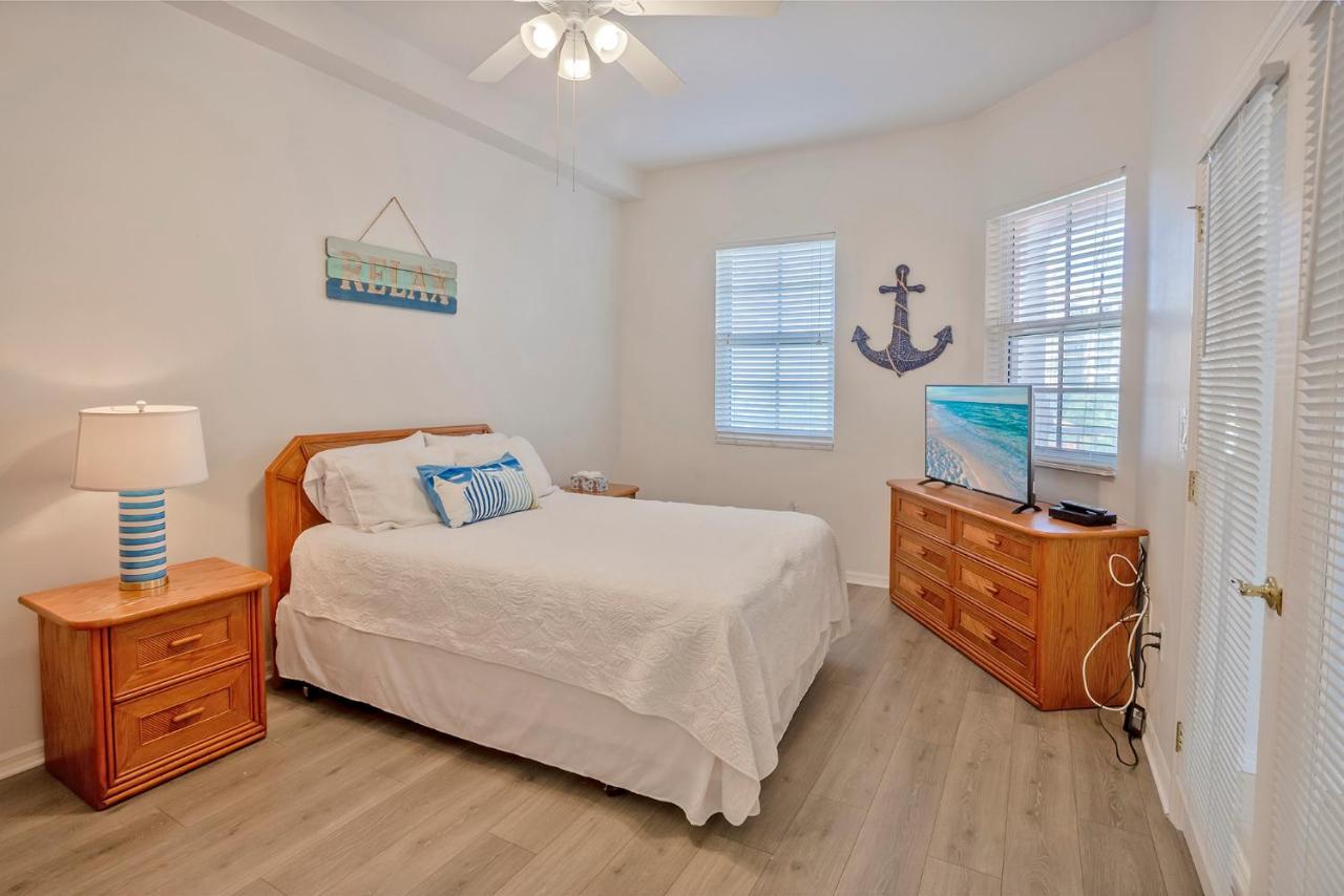 Beautiful Waterfront 3 Bedroom Condo, Located In The Heart Of 克利尔沃特 外观 照片